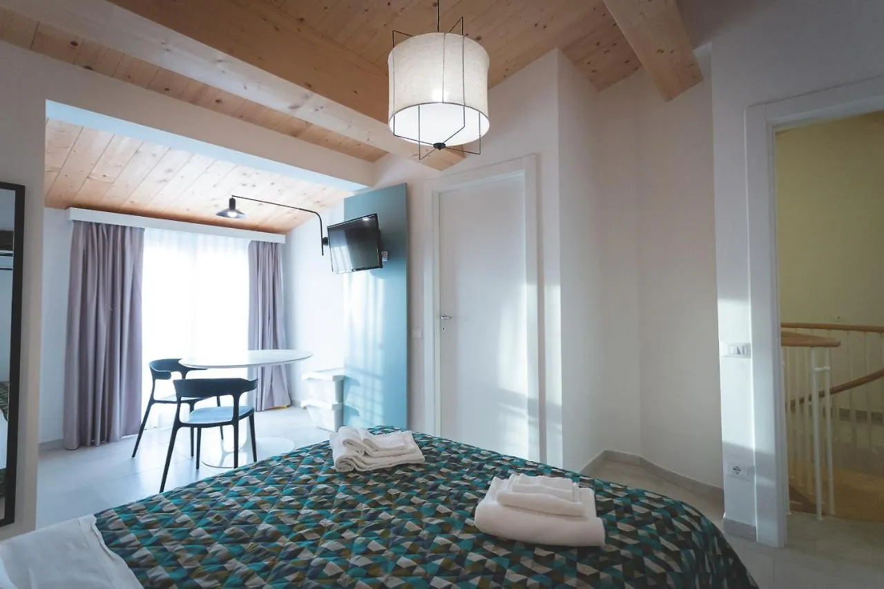 Via Siena 4 - Suites & Rooms Marina di Cecina